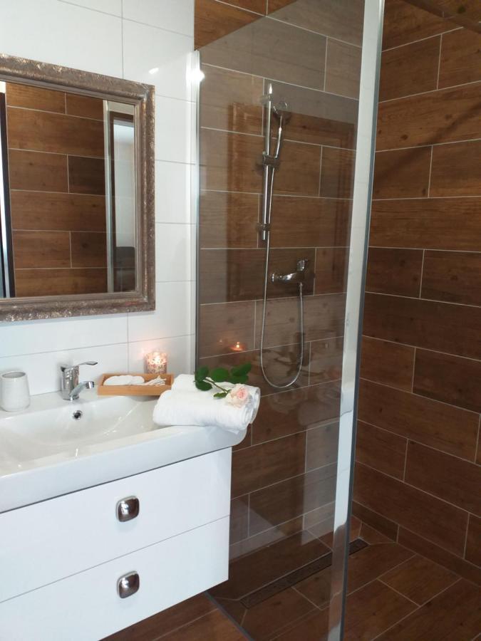 Monato Bed & Breakfast Попрад Екстериор снимка