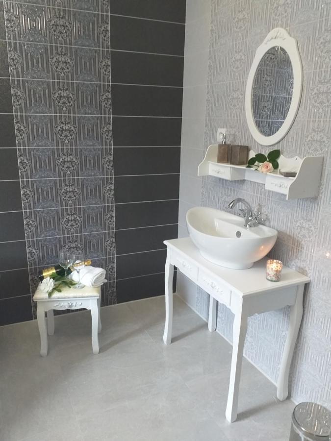 Monato Bed & Breakfast Попрад Екстериор снимка