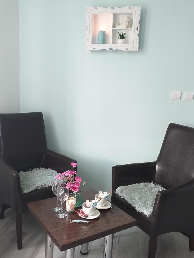 Monato Bed & Breakfast Попрад Екстериор снимка