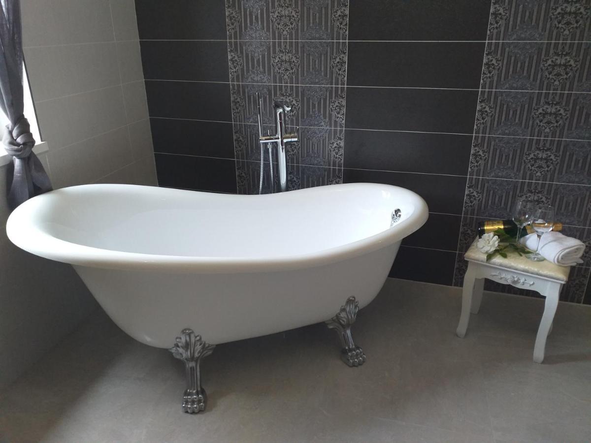 Monato Bed & Breakfast Попрад Екстериор снимка